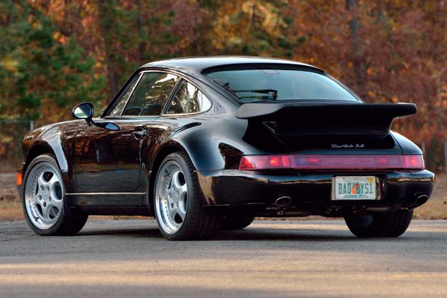 FL22_Mecum-Kissimmee-2022_1994-Porsche-911-Turbo_Rear2.jpg