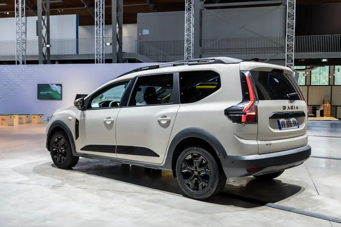 Sandero&Jogger-053 Sandero&Jogger-053