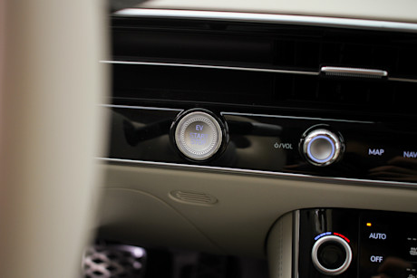 2026 Genesis Electrified GV70 Review Image