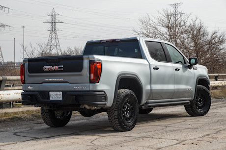 Editorial 2023 gmc sierra 1500 at4x 07 jv