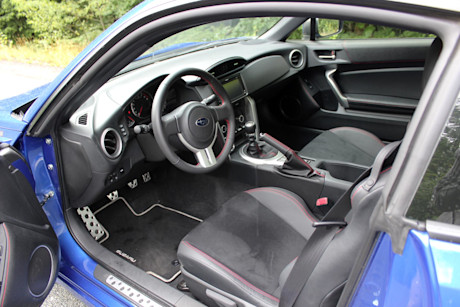 Editorial 2015 subaru brz dh 17