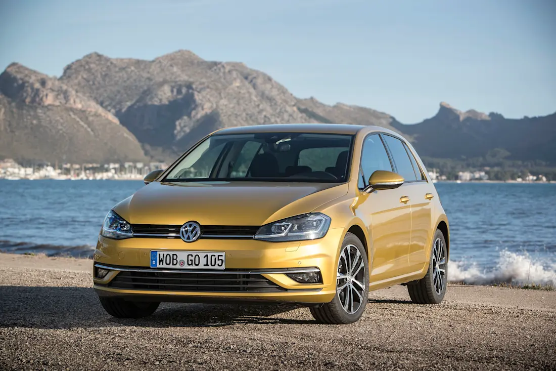 volkswagen golf tsi 5-door 31