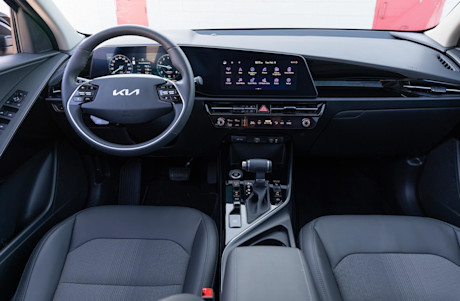 Editorial 2024 kia niro ex premium 240408 11 jw