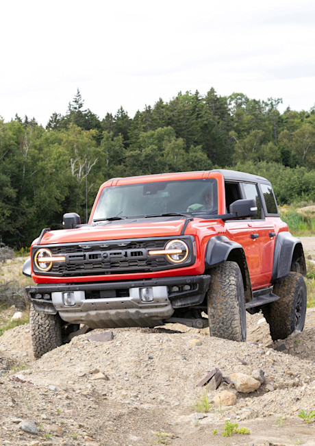 Editorial 2022 ford bronco raptor 03 jw