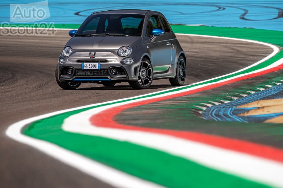 Fiat-F595_Abarth-2022-1280-02 (1).jpg