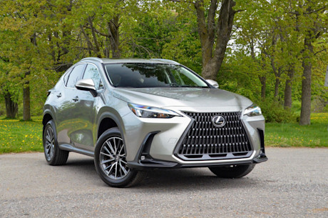 Editorial 2023 lexus nx 450h 02 va fr