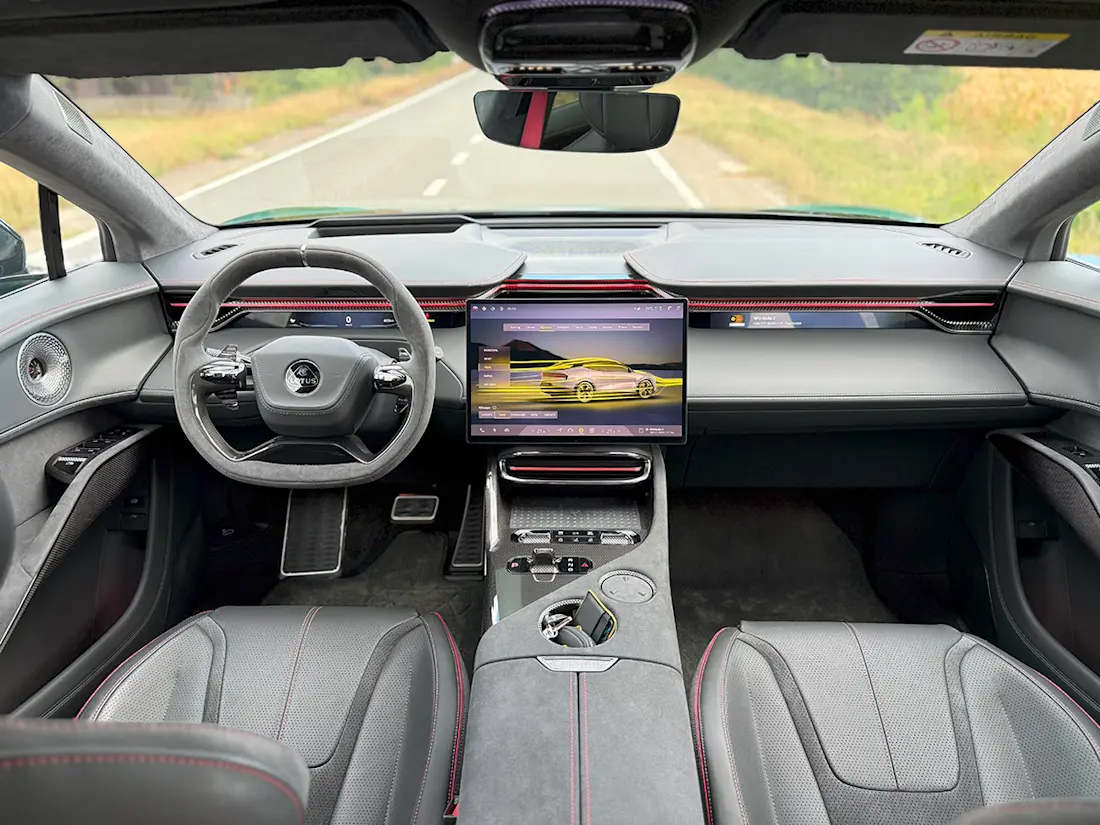 06 Lotus-Eletre-600 06 Lotus-Eletre-600