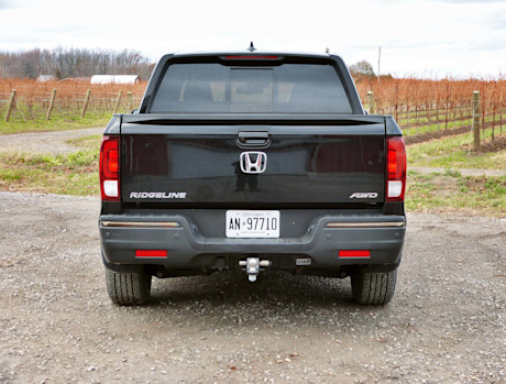 Editorial 2018 honda ridgeline black edition 07 jb