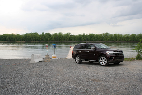 Ford Expedition King Ranch 2024 : essai routier Image