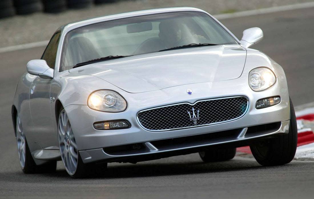 2jlvr7bqTNN03G8hVF595z-75a728f76e11a74b03c8371586427170-maserati-gransport-font-1100