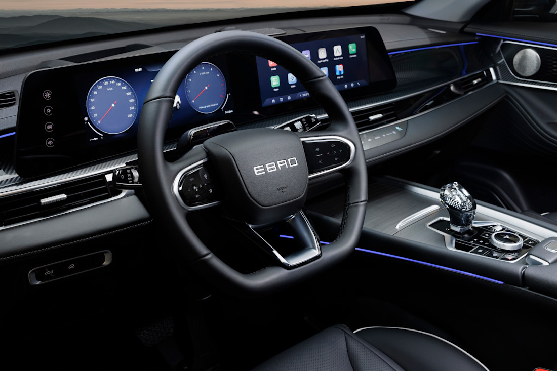 Ebro-S700-2025-interior (3).jpg