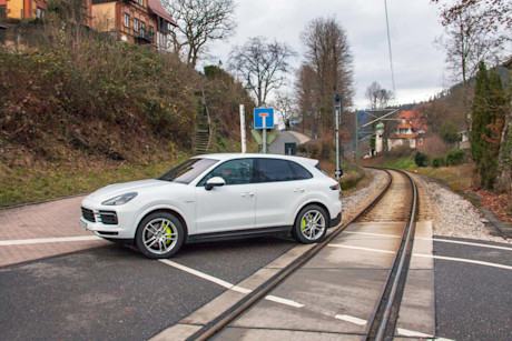 Editorial 2019 porsche cayenne e hybrid 13 lw