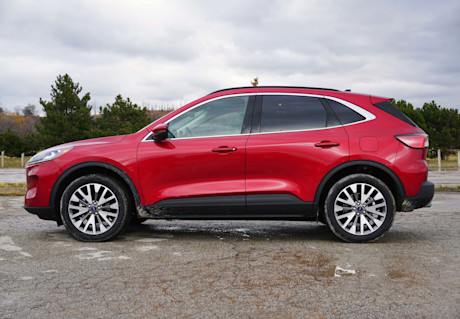 Editorial 2020 ford escape titanium 03 di