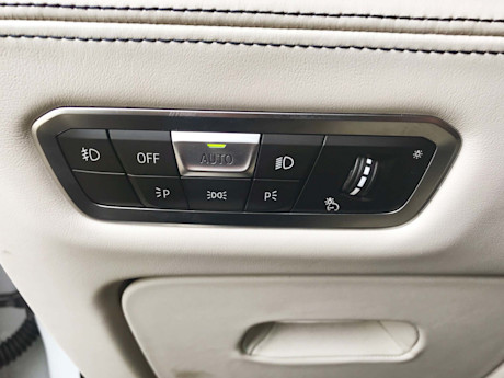 Editorial 2019 bmw x7 xdrive50i 34 gw