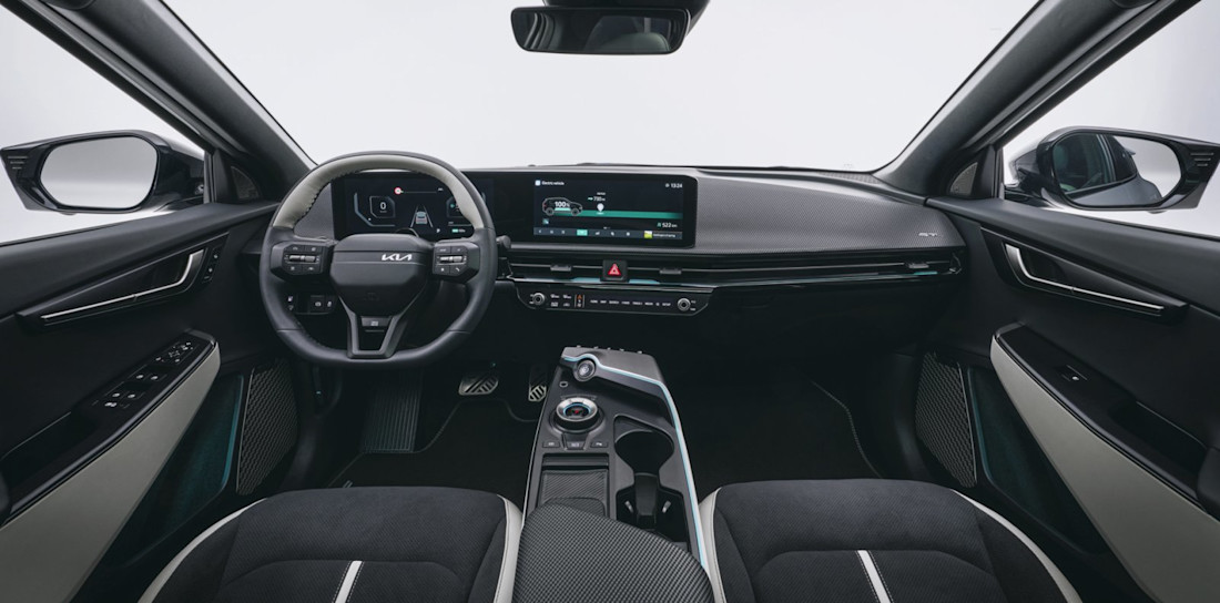 met-de-vernieuwde-kia-ev6-2024-ga-je-in-een-kwartier-van-groningen-naar-maastricht-2024-12.jpg