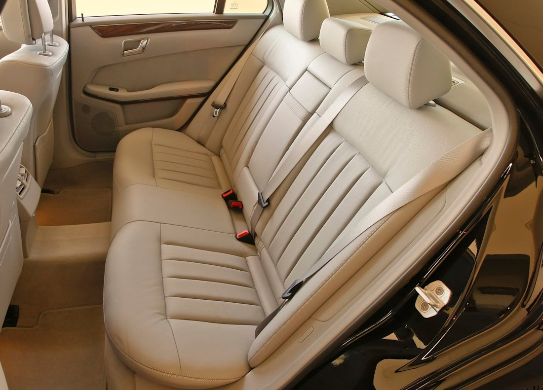 mercedes-benz-e-350-seats