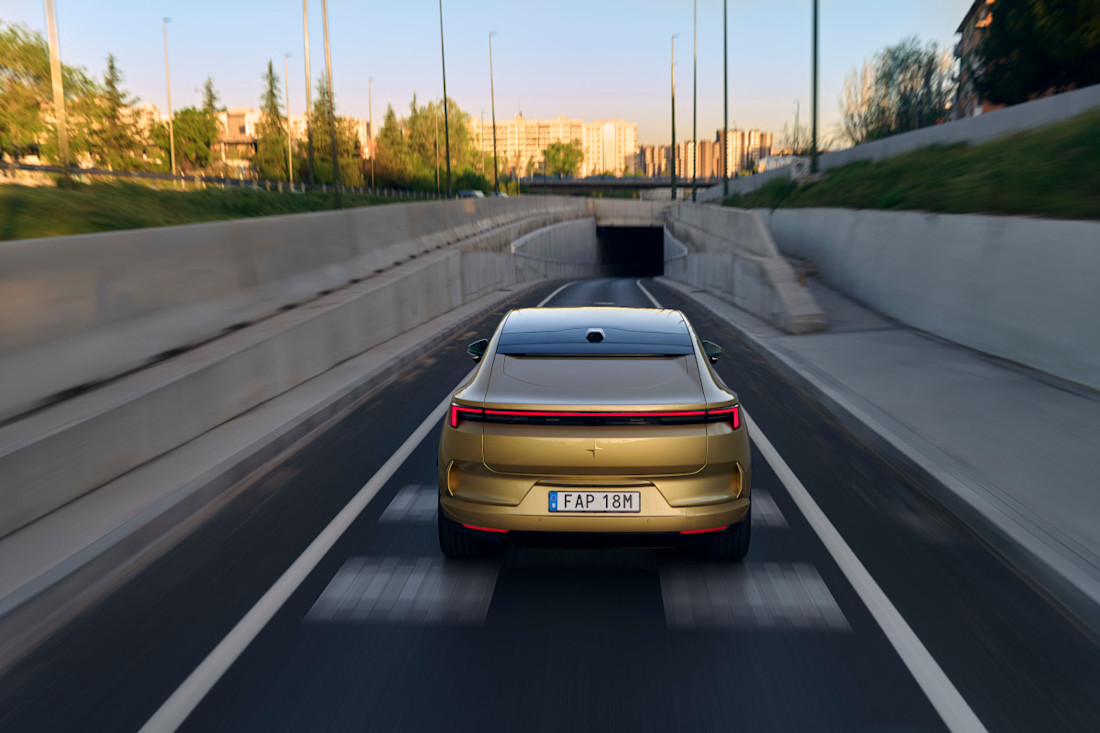 polestar-4-2024 (4).jpg