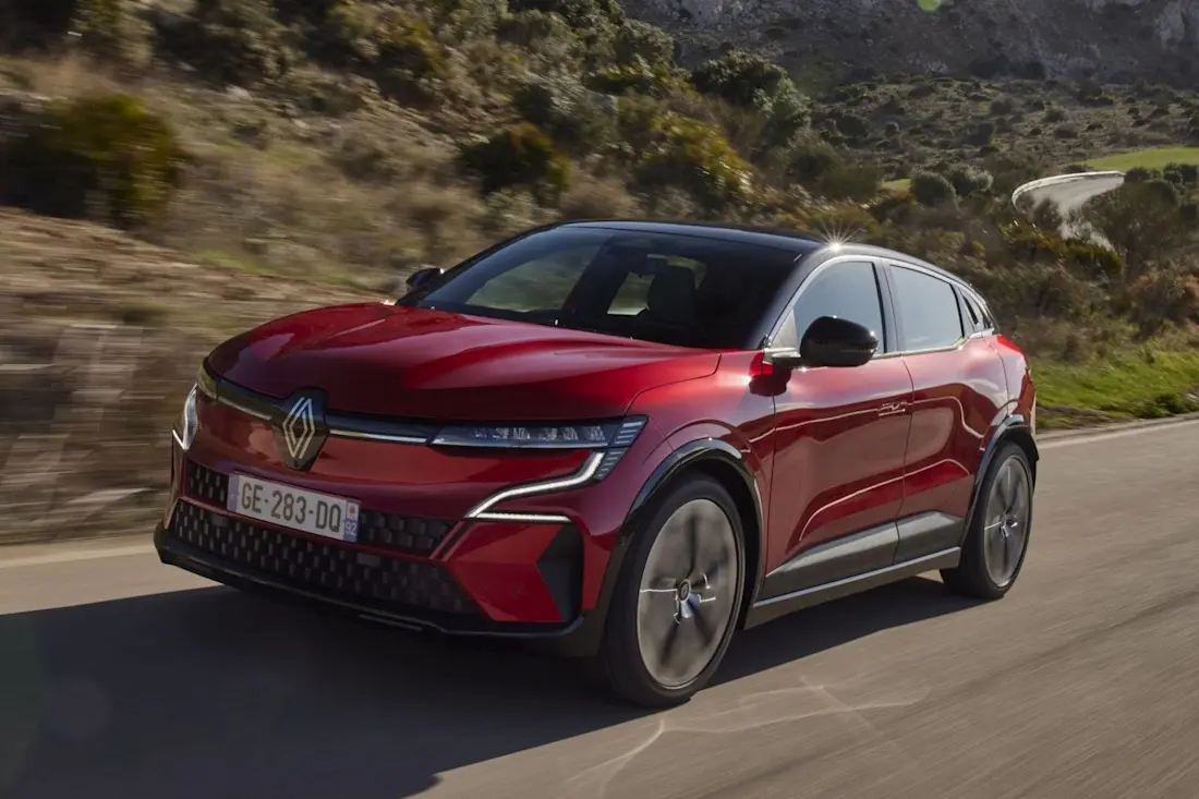 In frisch aktualisierten Modellen oder neuen Reihen bauen die Franzosen ihren Spurhalteassistenten serienmäßig ein.  In frisch aktualisierten Modellen oder neuen Reihen bauen die Franzosen ihren Spurhalteassistenten serienmäßig ein.