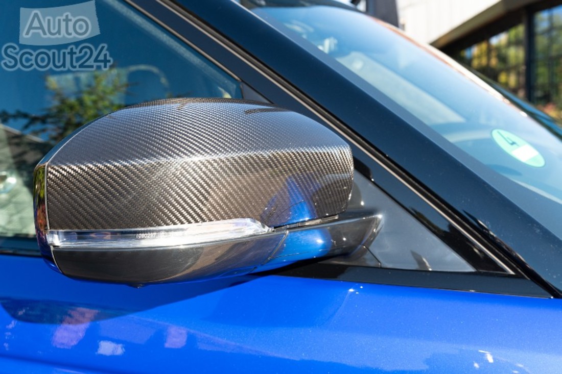 Jaguar-Land Rover SV - 3000px-20.jpg