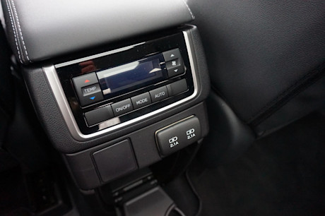 Editorial 2022 subaru ascent onyx 33 jl