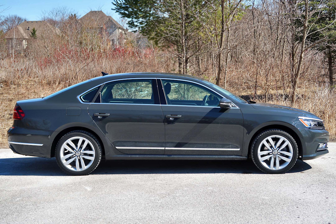 Editorial 2017 volkswagen passat highline v6 05 jm