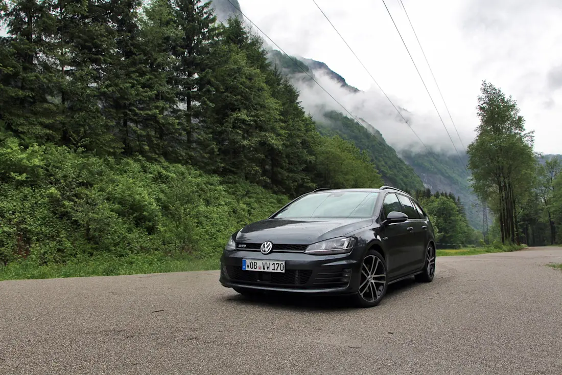 Editorial 2016 volkswagen golf gtd variant jy 04