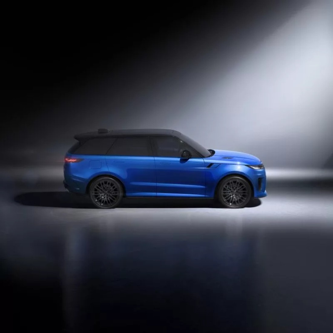 Range Rover Sport SV Ultimate Edition (5).jpg
