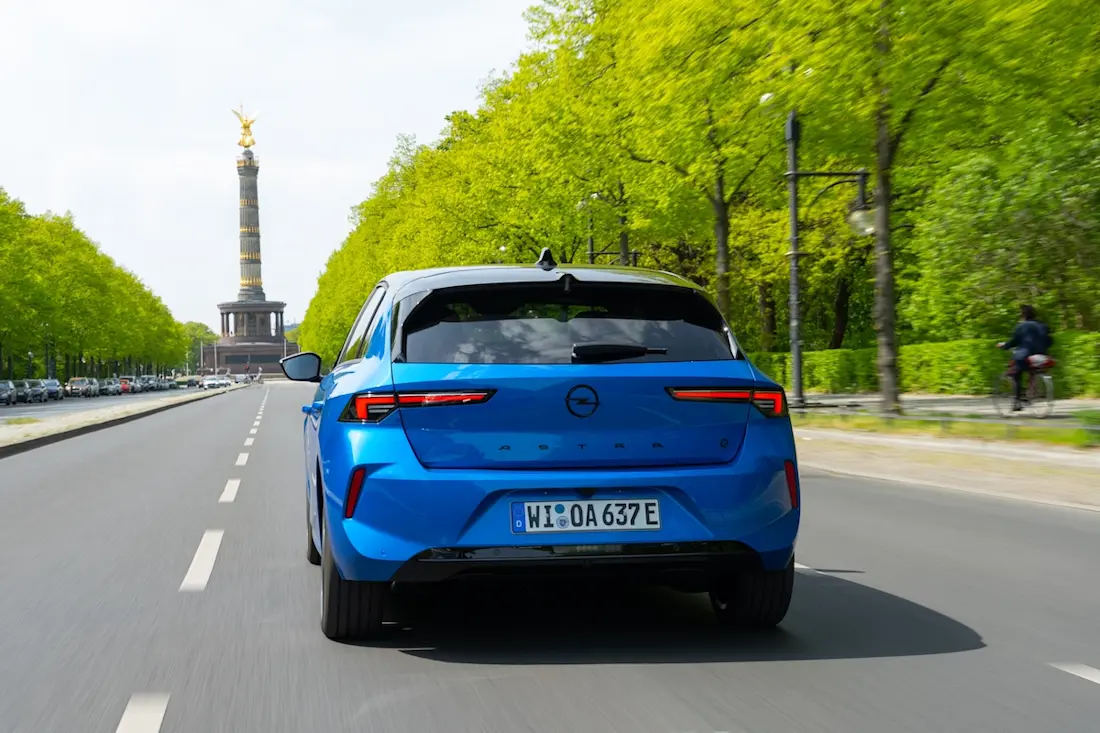 opel astra electric 79