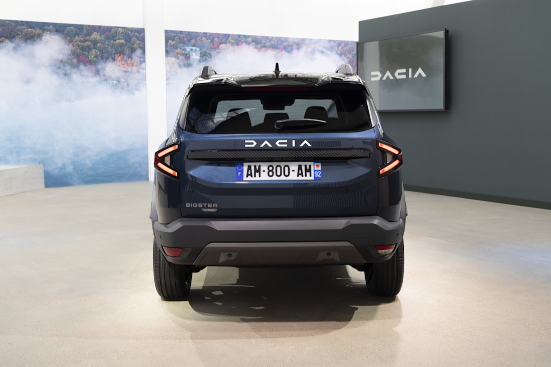 dacia-bigster-2025-grootste-dacia-ooit-20-procent-goedkoper-dan-concurrentie-2024-05.jpg