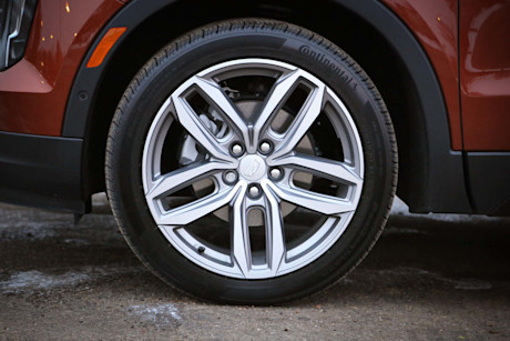 Editorial 2019 cadillac xt4 awd sport 12 ts