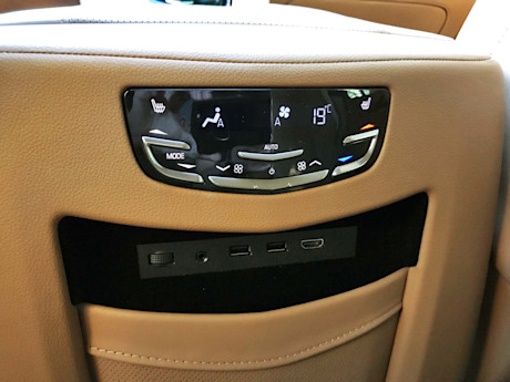 Editorial 2017 cadillac escalade esv platinum 29 mb