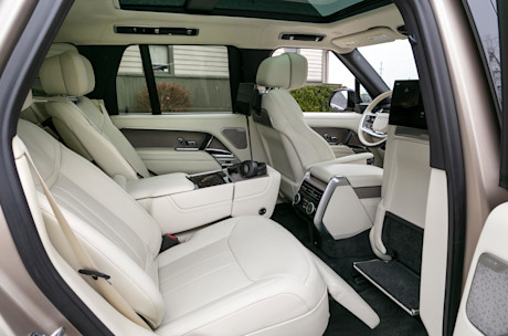 Editorial 2022 land rover range rover p530 first edition 19 jw