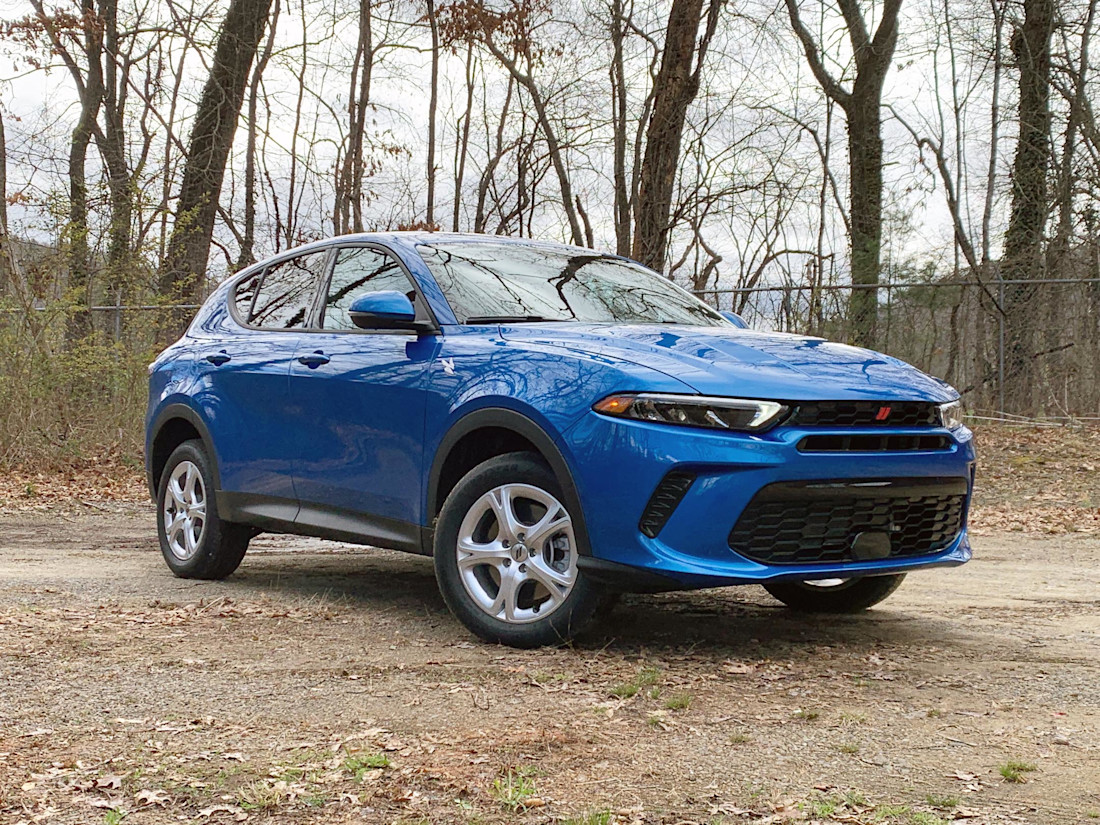 Editorial 2023 dodge hornet gt 02 bc fr