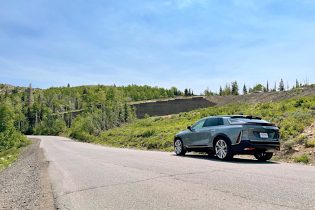 Editorial 2023 cadillac lyriq 09 ct