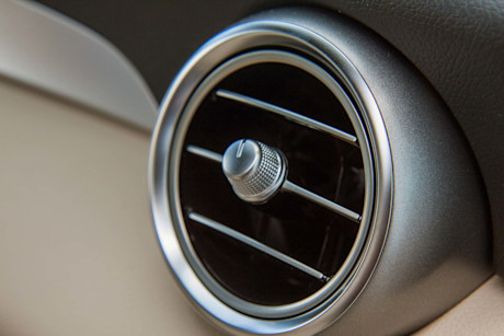 Editorial 2019 mercedes benz glc 300 26 lw