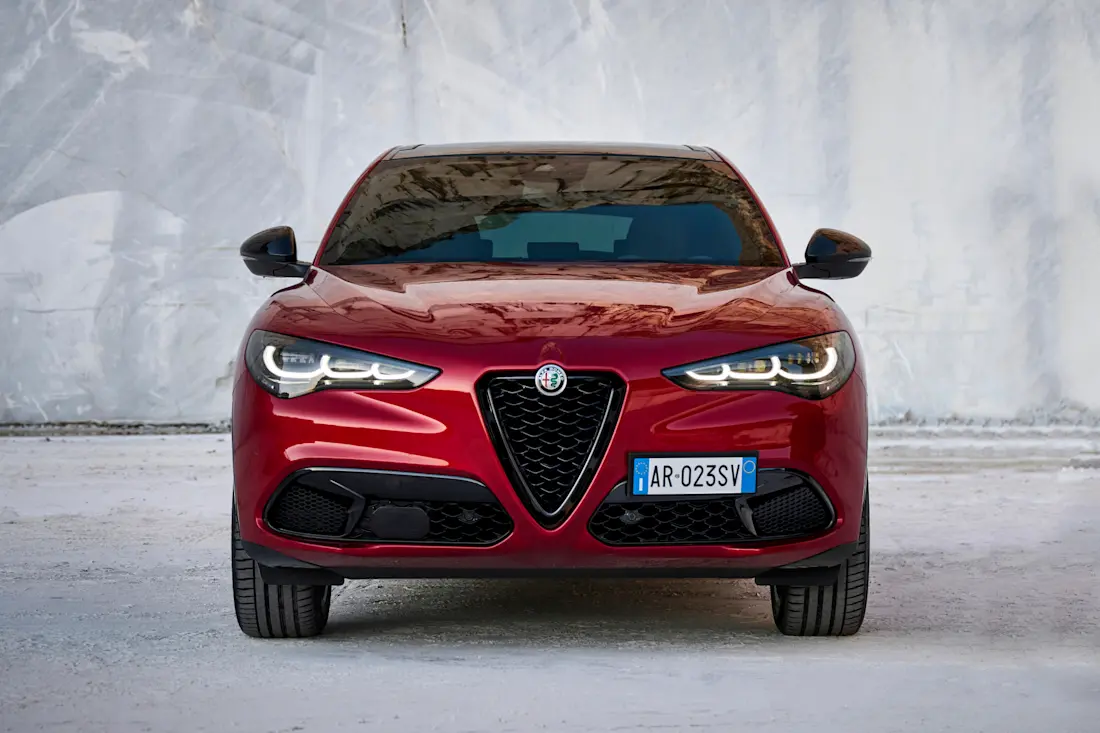 alfa-romeo-stelvio 2026