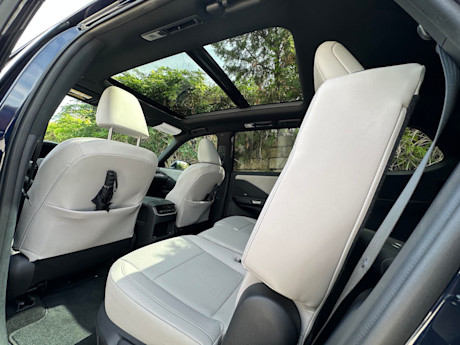 Editorial 2024 lexus tx 550h fd 231011 26 jw