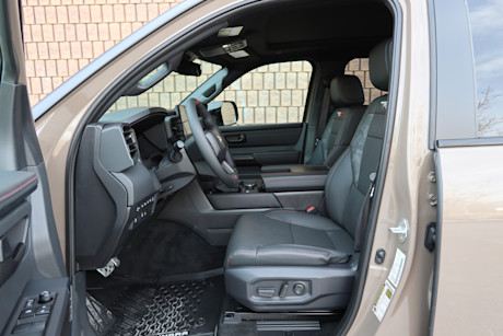 Editorial 2025 toyota tundra hybrid td jm 250237 22