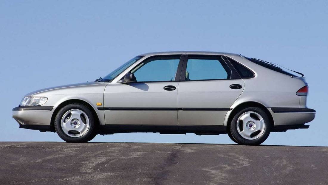 2TQF3r3FS2F1d6HqsQ2lQm-b5353e6ba1e805e957c36da110b6a373-Saab-900-1997-1280-0f-1100
