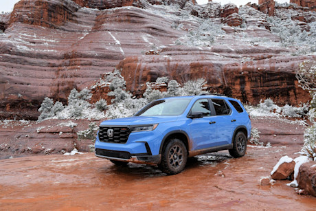Editorial 2023 honda pilot trailsport 03 sha