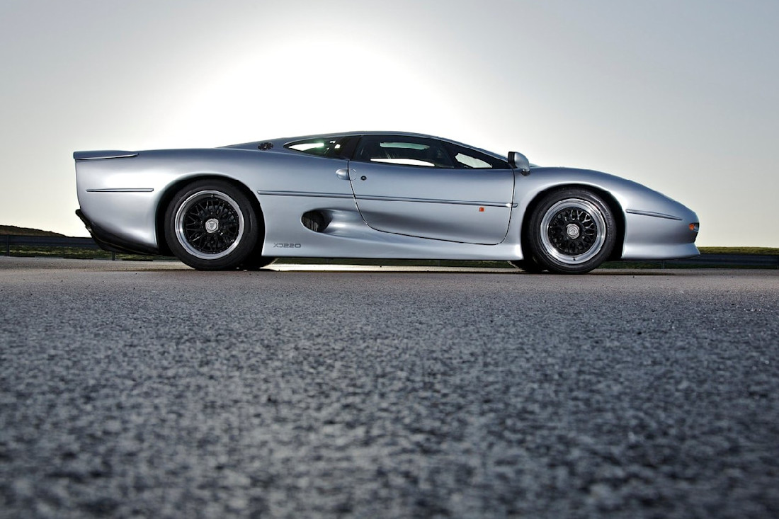 Jaguar-XJ220-1992 (6).jpg