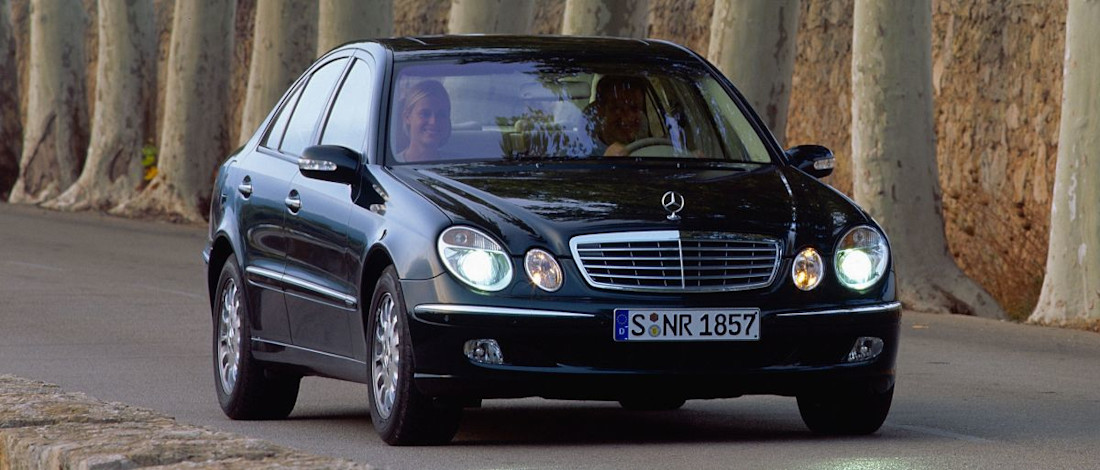 Mercedes-Benz E 240