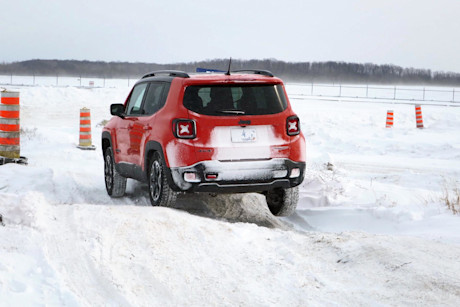 Editorial 2015 fca winter driving pw 16