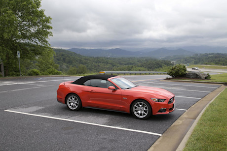 Editorial 2015 ford mustang gt convertible premium jw 22