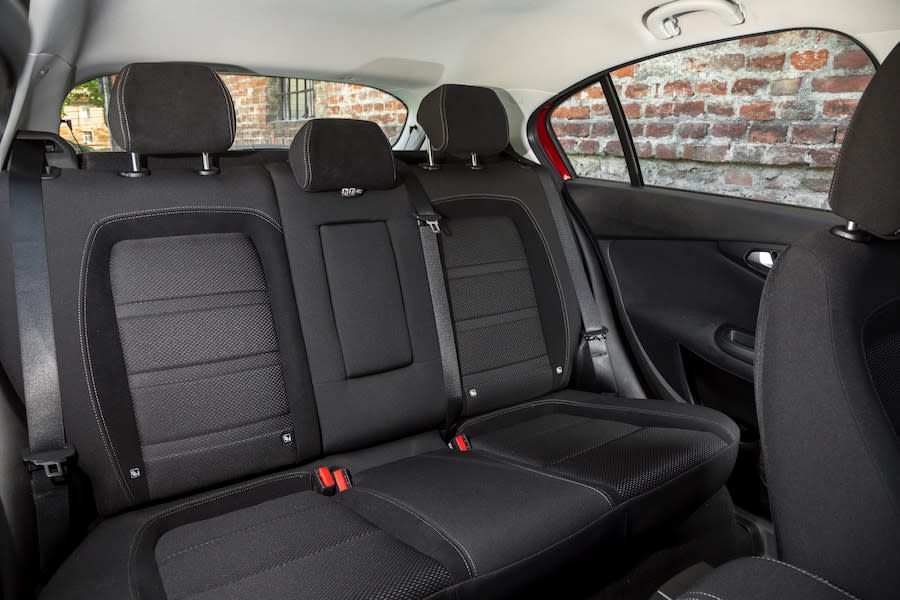 fiat-tipo-backseats