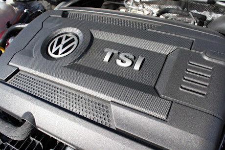 Editorial 15 db volkswagen golf tsi