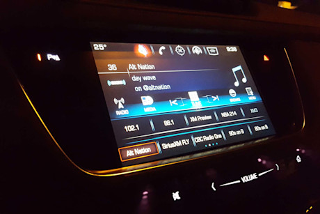 Editorial 2017 cadillac xt5 platinum jp 24