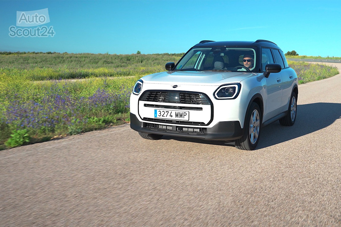 Mini-Countryman-C-2024 (6)