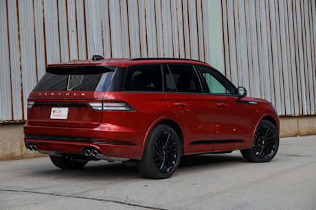 Editorial 2025 lincoln aviator reserve td jv 250127 29