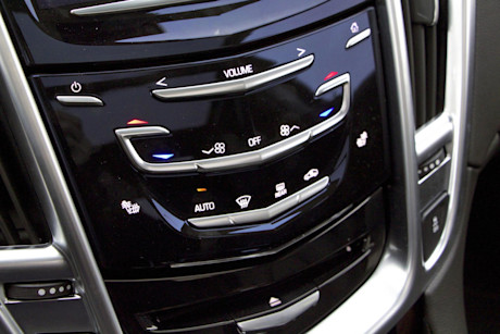 Editorial 2015 cadillac srx luxury awd jy 20